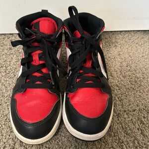Kids Air Jordan. Blk/red/white.  Size 3.